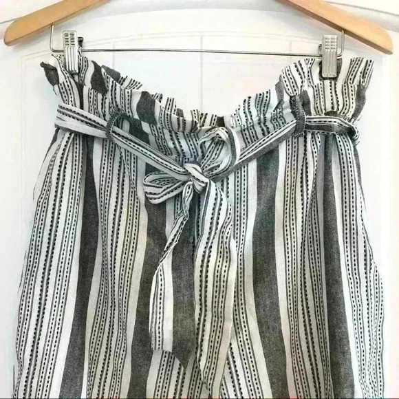 🌈 6/$60 Planet Gold, Juniors, Blk/Wht Pants, Lrg - Picture 3 of 5